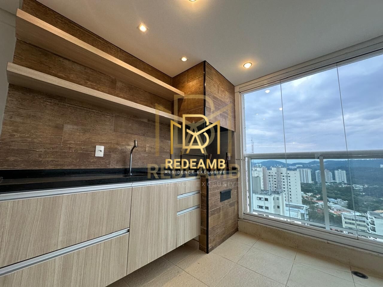 Edifício Splendore em Alphaville: Luxo, Espaço e Conforto para Locação de 243m² com 4 Suítes