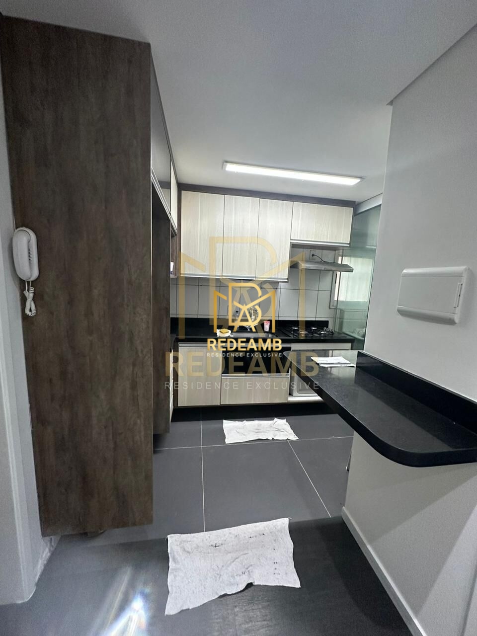 Apartamento Padrão com 02 dormitórios recém reformado, no bairro Jardim Veloso - Osasco/SP