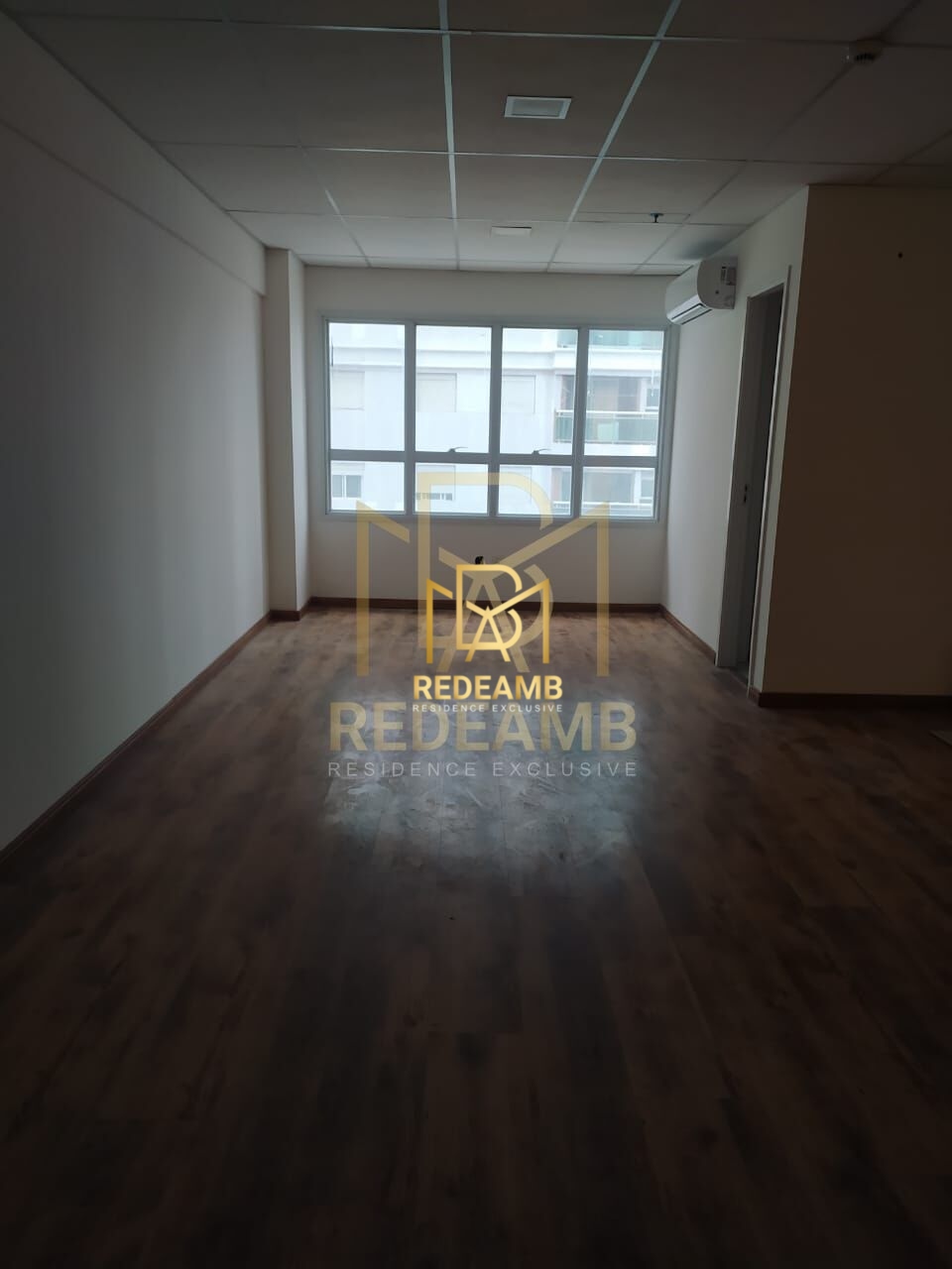 Sala Comercial com 38 m², Condomínio Office Innovation  na cidade de Barueri