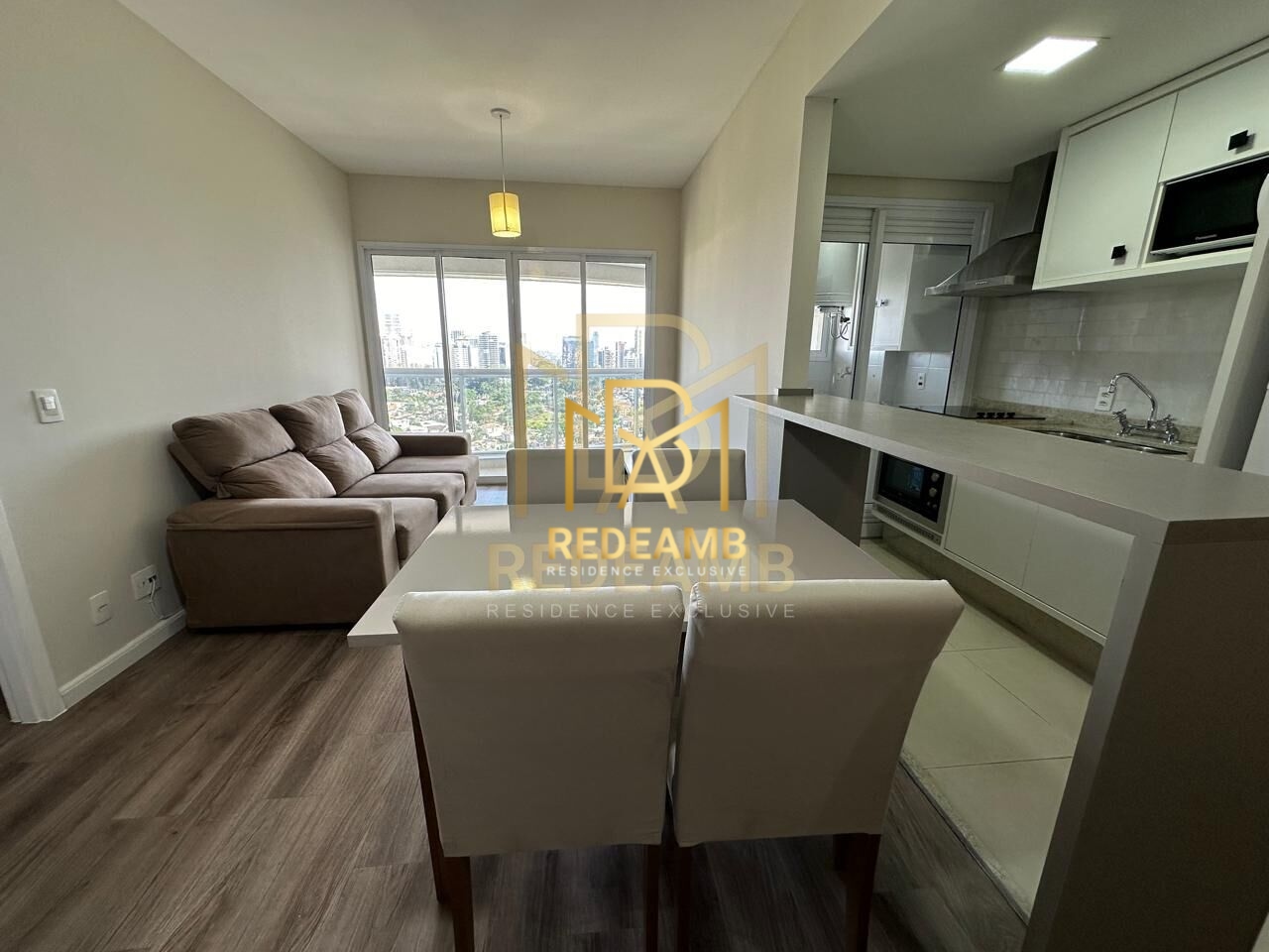 Apartamento a Venda de 50m2 no Condomínio Novare em Alphaville – Vista Panorâmica, Mobiliado e Decorado