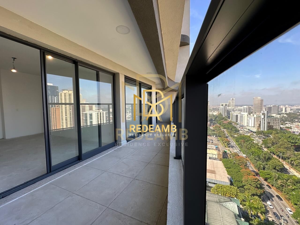 Apartamento à Venda no Condomínio Oka em Alphaville – 75m com 2 dormitórios sendo 1 Suíte em Andar Alto com Varanda Gourmet e Vista Panorâmica