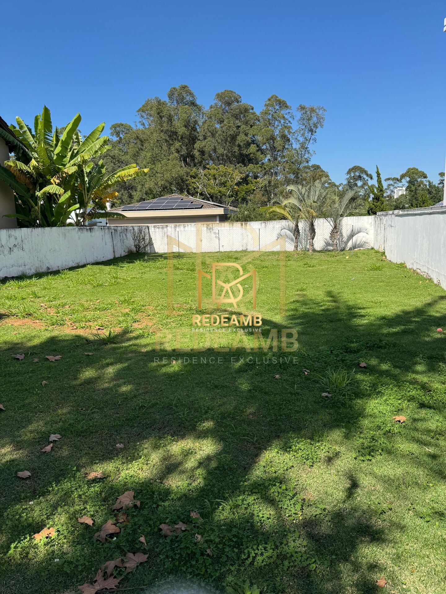 Terreno em Condomínio a Venda de 406m totalmente plano e pronto para construir no Condominio Alphaville 4 em Alphaville Santana de Parnaíba - SP