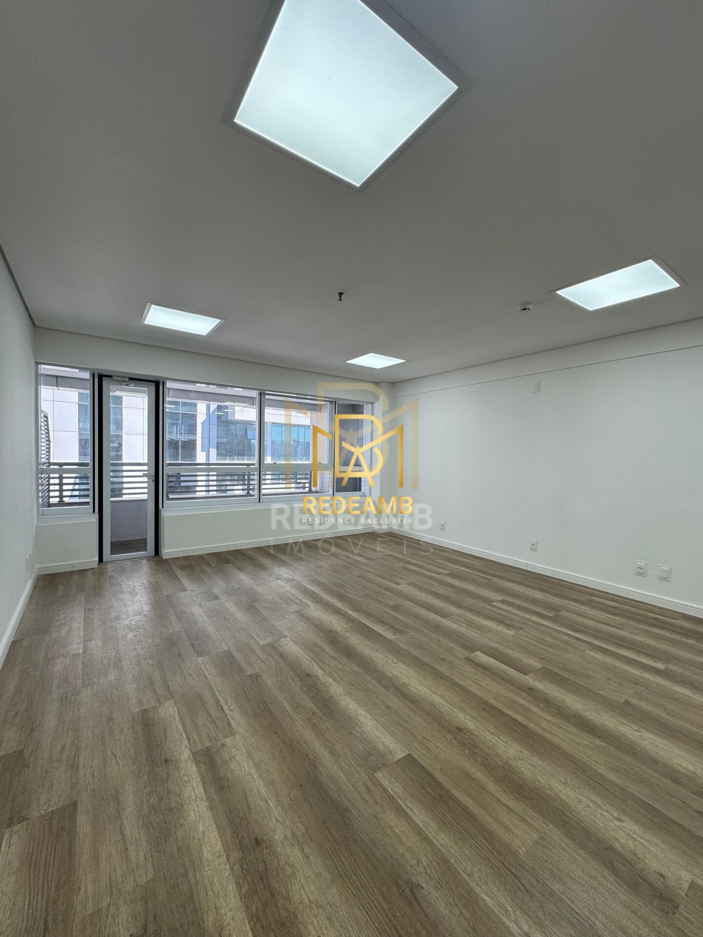 Andar comercial | Venda | Bethaville I