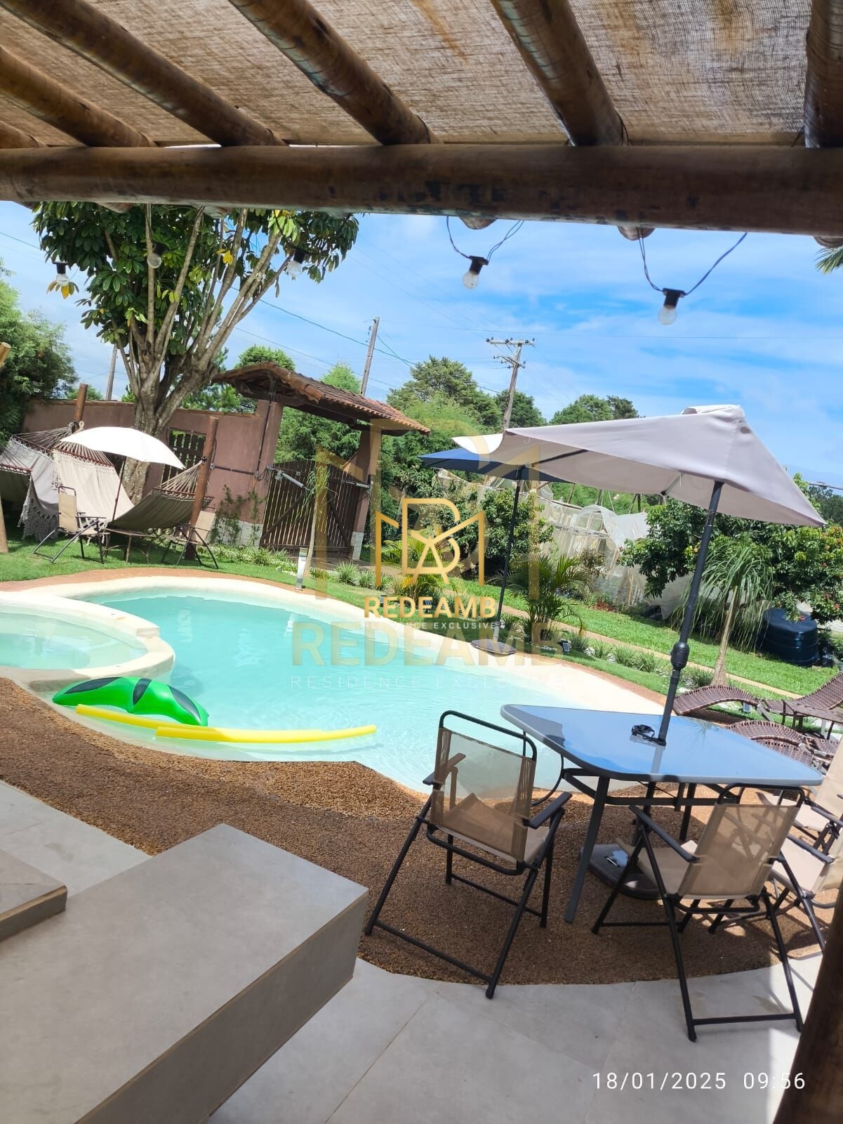 Chácara  Prainha JK com Piscina integrada e Hidromassagem na cidade de Ibiúna/SP