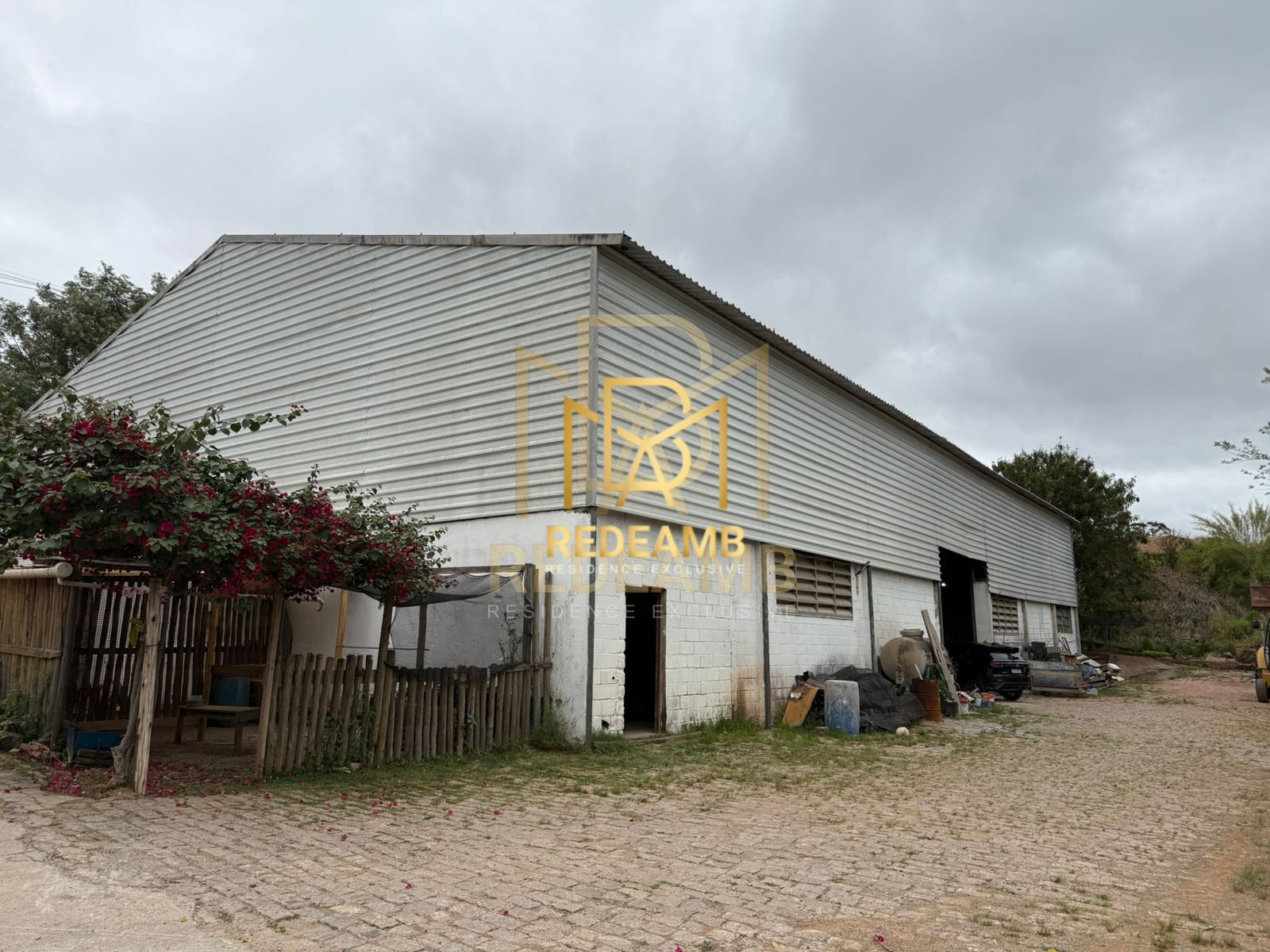 Terreno com Galpão à venda em Jandira com 9.528,27 m² – Excelente Oportunidade para investidores