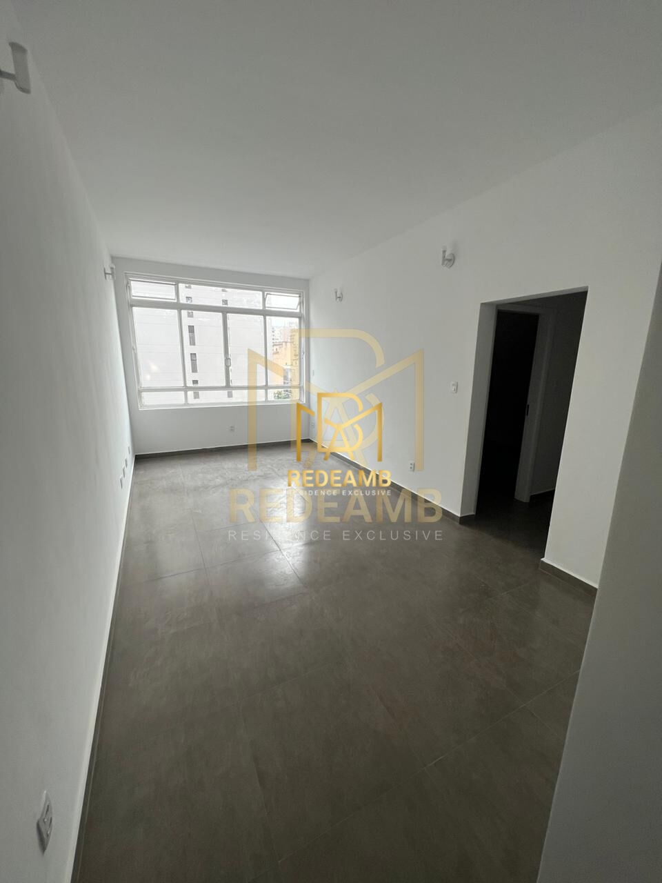 Apartamento  com 89 metros, 2 dormitórios , 2 banheiros, totalmente reformado em Vila Buarque, São Paulo/SP