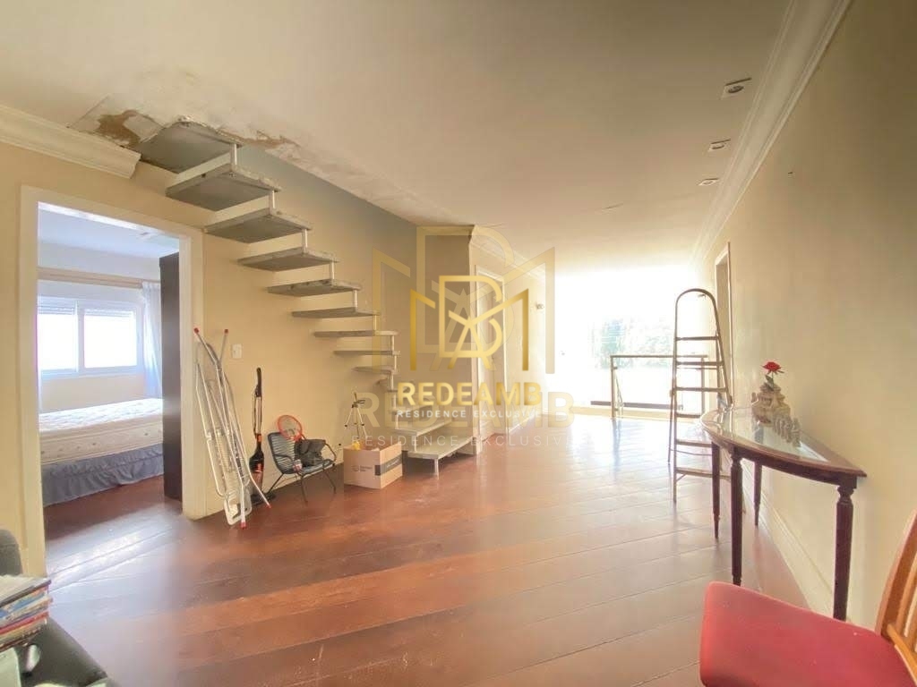 Casa moderna para alugar no Residencial 10 em Alphaville - Santana de Parnaíba/SP