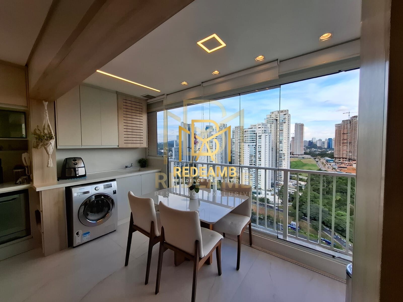 Apartamento a Venda  Mobiliado no Condomínio Acqua Park, Green Valley em Alphaville /SP