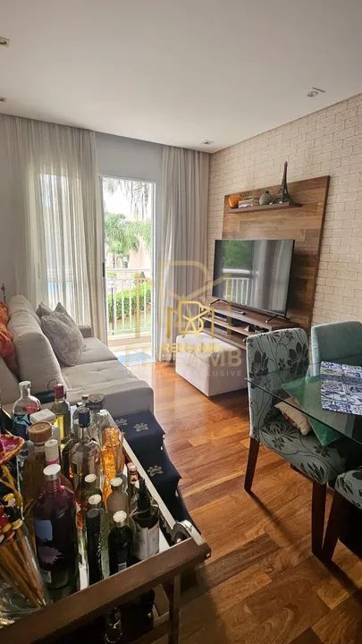 Apartamento à venda no bairro Jardim Tupanci em Barueri/SP
