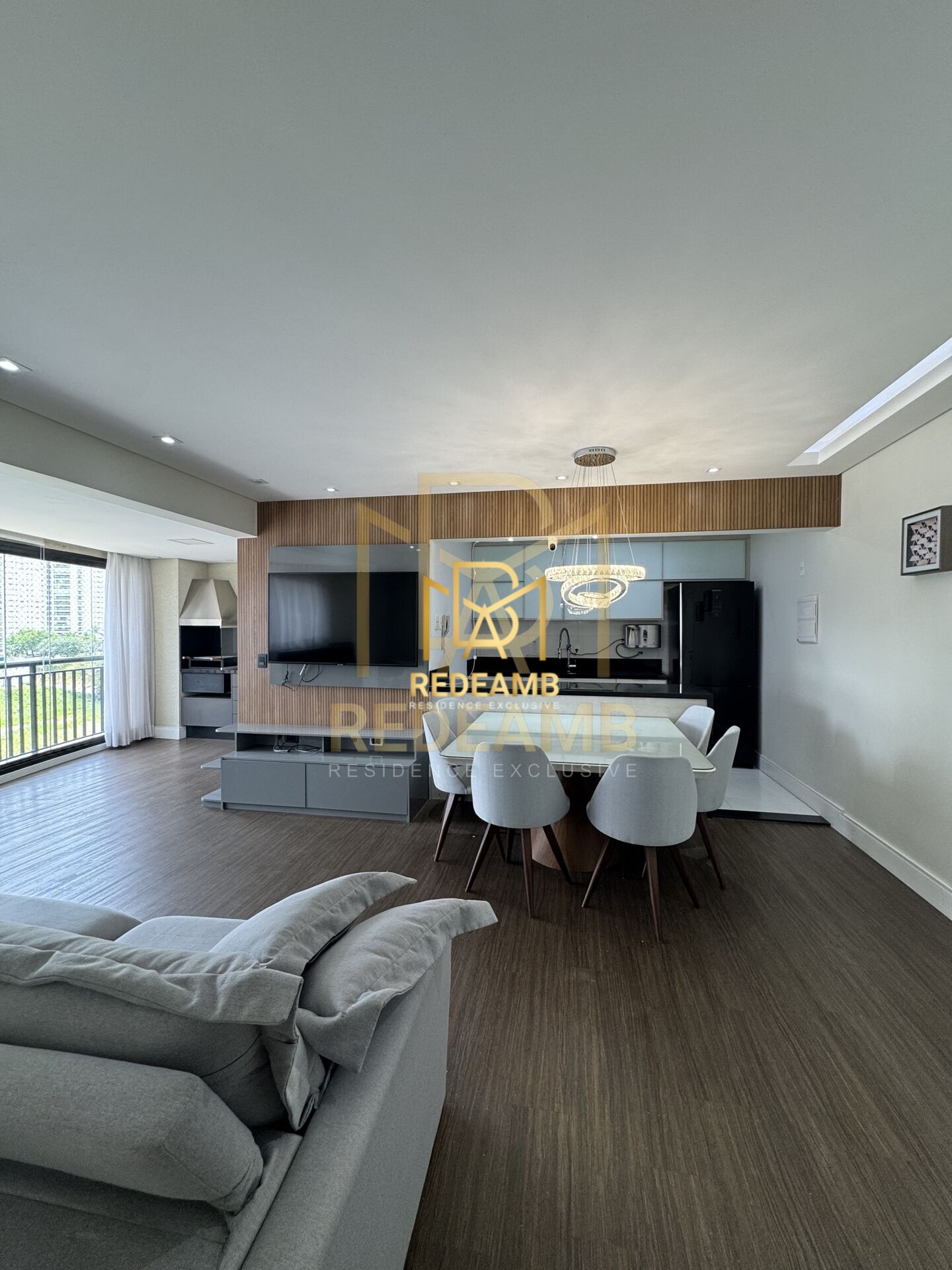 Apartamento a Venda no Condomínio Bellagio - 96m2 - 3 dorms sendo 1 Suite Mobiliado