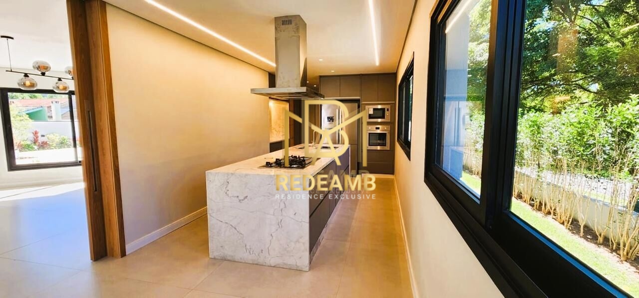 Casa Alto Padrão com 516,20 m², 4 suítes, piscina e área gourmet - Condomínio Residencial 10 - Alphaville - Santana de Parnaiba/SP
