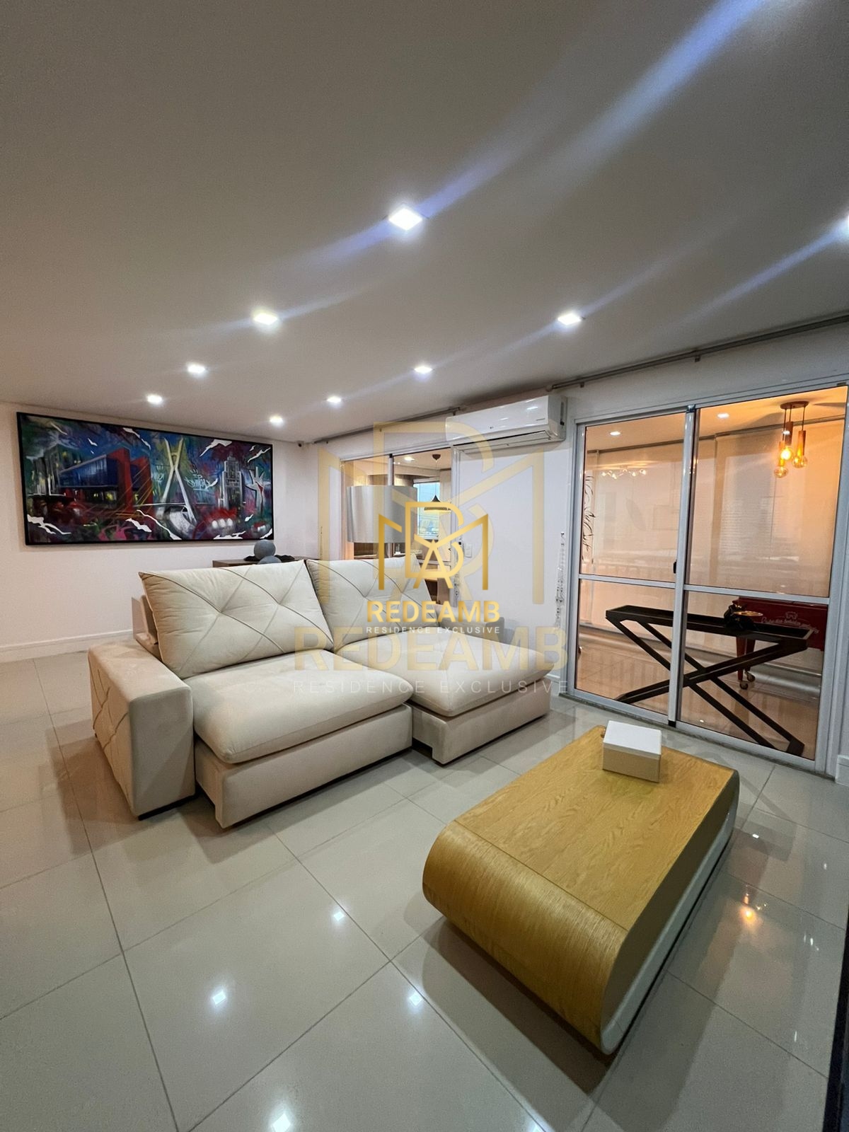 Apartamento Alto Padrão com 164m², 03 dormitórios, sendo 03 suítes, Mobiliado  - Edifício Mont Blanc - Alphaville - Barueri/SP