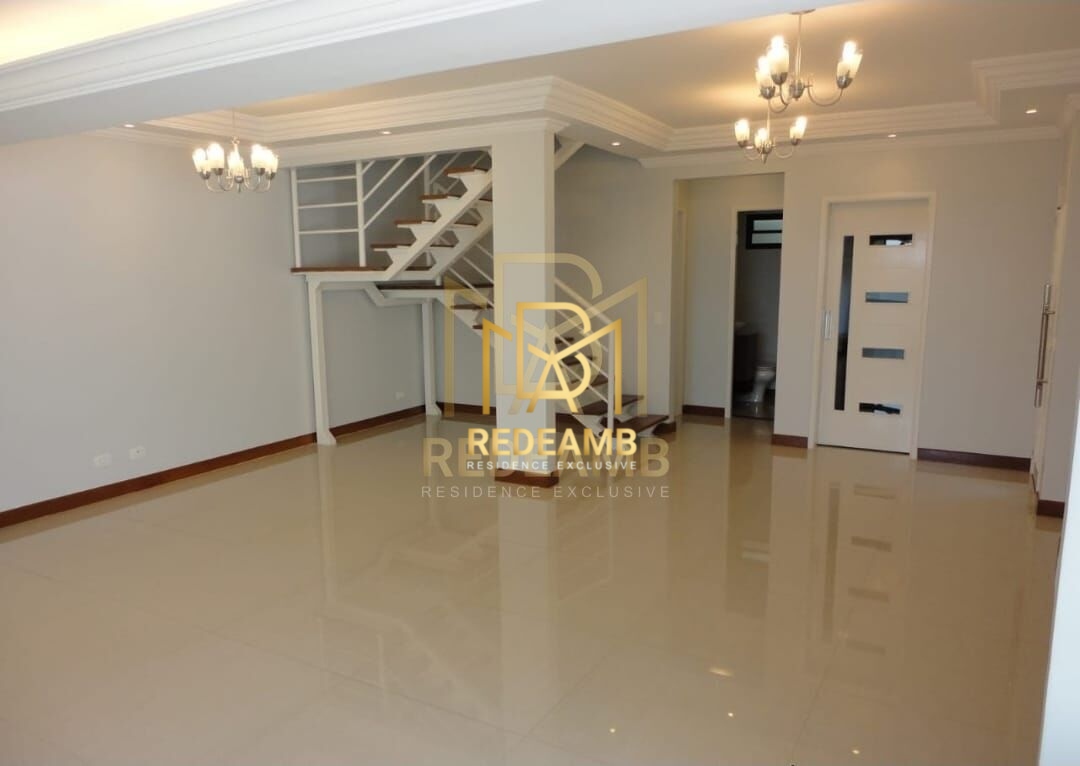 Casa Alto Padrão  para locação com 165m², 3 dormitórios, sendo 1 suíte - Condomínio Tamboré 5 - Santana de Parnaíba/SP