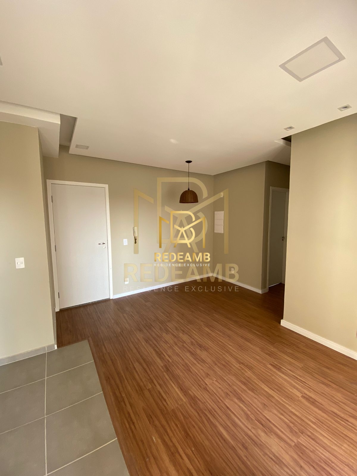 Apartamento para alugar no bairro Alphaville Empresarial em Barueri/SP
