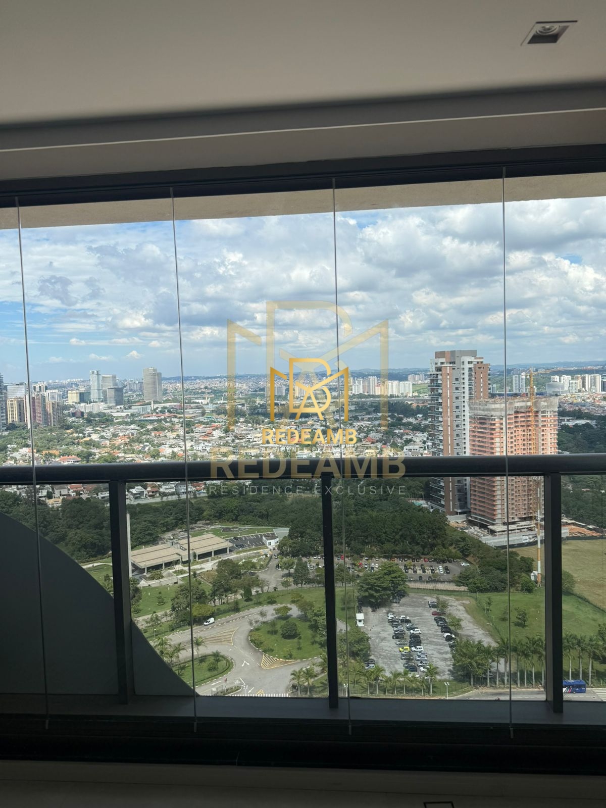 Apartamento Alto Padrão com 175m², 03 suítes, no Condomínio NEO Alphaville - Alphaville, Barueri-SP