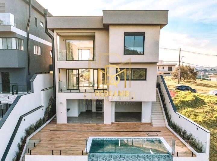 Casa à venda no bairro Sítio do Rosário em Santana de Parnaíba/SP