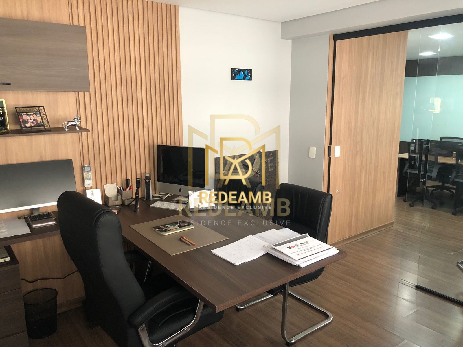 Sala Comercial Completamente Mobiliada de 52m² no Office Grajaú em Alphaville/SP