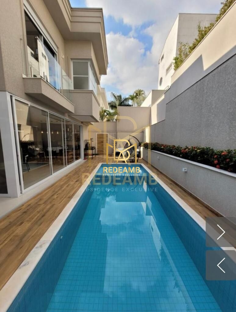 Casa à venda no Condomínio Gênesis 1 em Alphaville - Santana de Parnaíba/SP