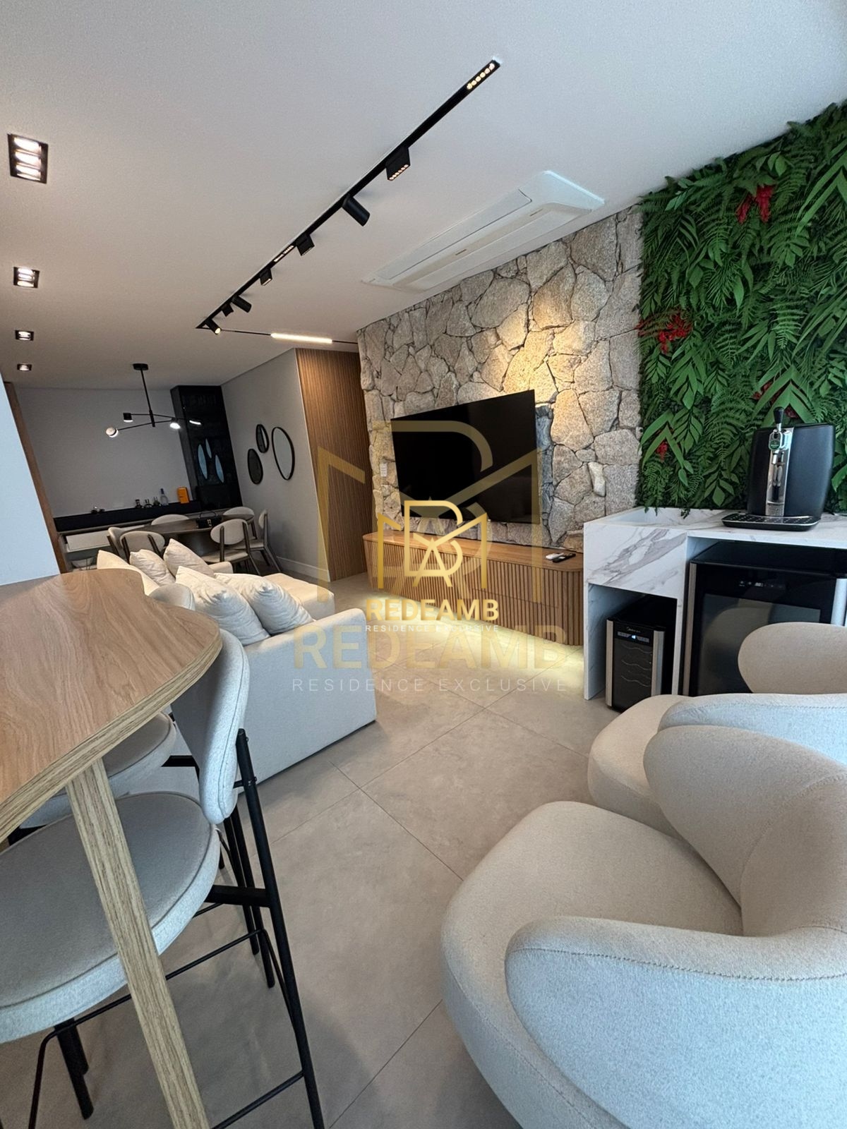 Apartamento Alto Padrão Mobiliado, com 90 m², 03 dormitórios, sendo 01 suíte - Condomínio Wave Alphaville - Barueri/SP