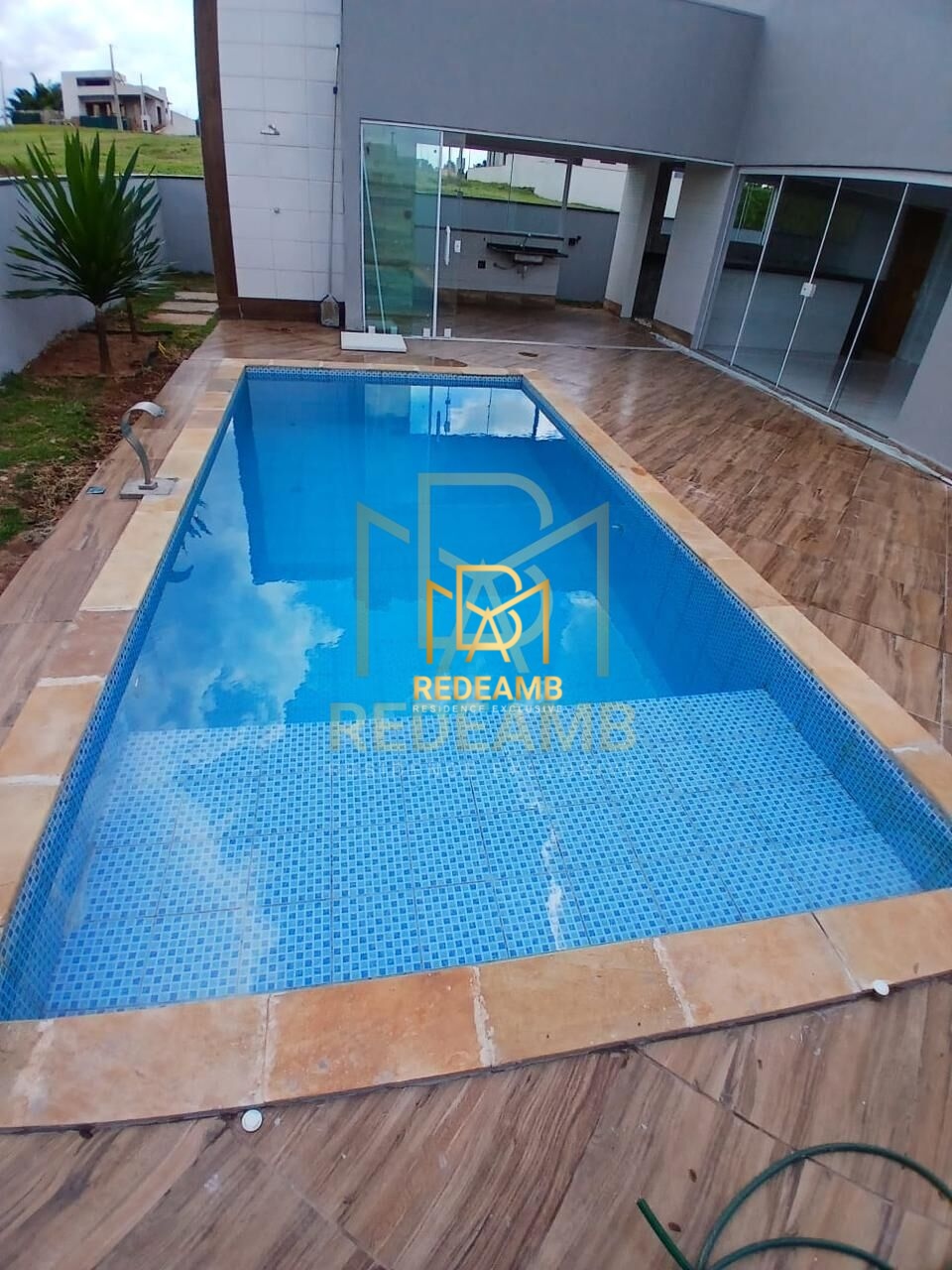 Casa  Padrão à venda  com 172m² com 04 dormitórios, sendo 01 suíte no Condomínio Riviera Santa Cristina 13 -  Paranapanema – SP