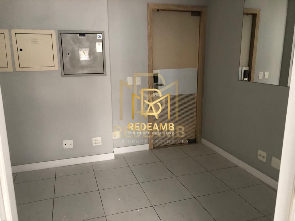 Sala Comercial com 40m² no Edifício Pravda, em Alphaville Industrial, Barueri/SP