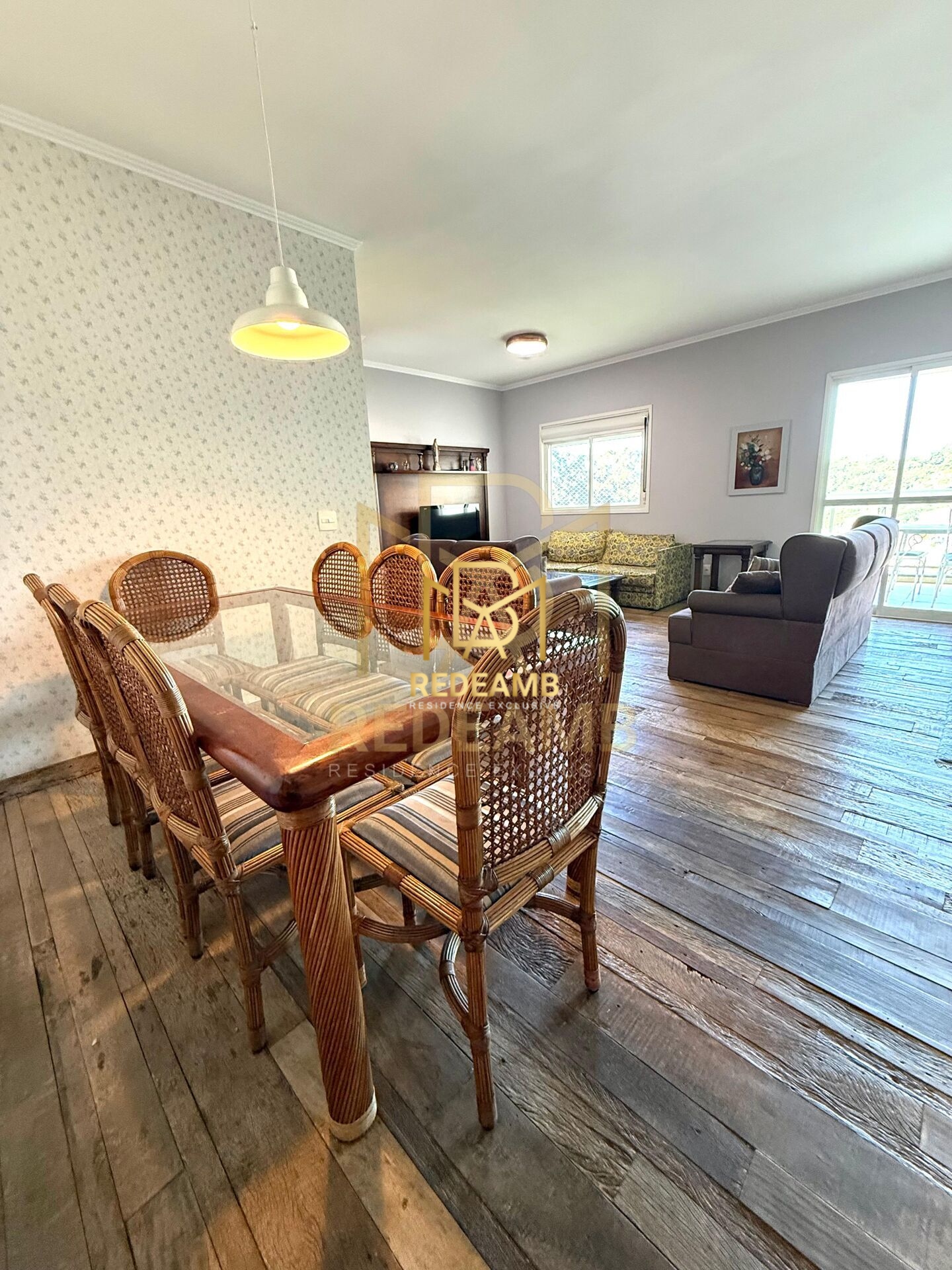 Apartamento Alto Padrão com 133m², 03 dormitórios, sendo 01 suíte no Condomínio Resort Tamboré  - Tamboré - Santana de Parnaíba/SP