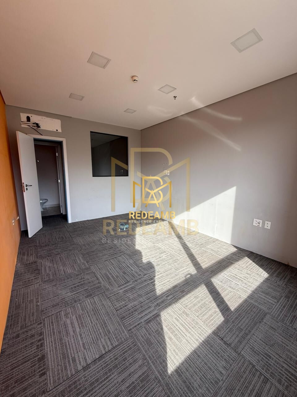 Sala Comercial com 29,82 m², layout flexível e 1 vaga de garagem - Condomínio Link Studios Offices - Alphaville - Barueri/SP