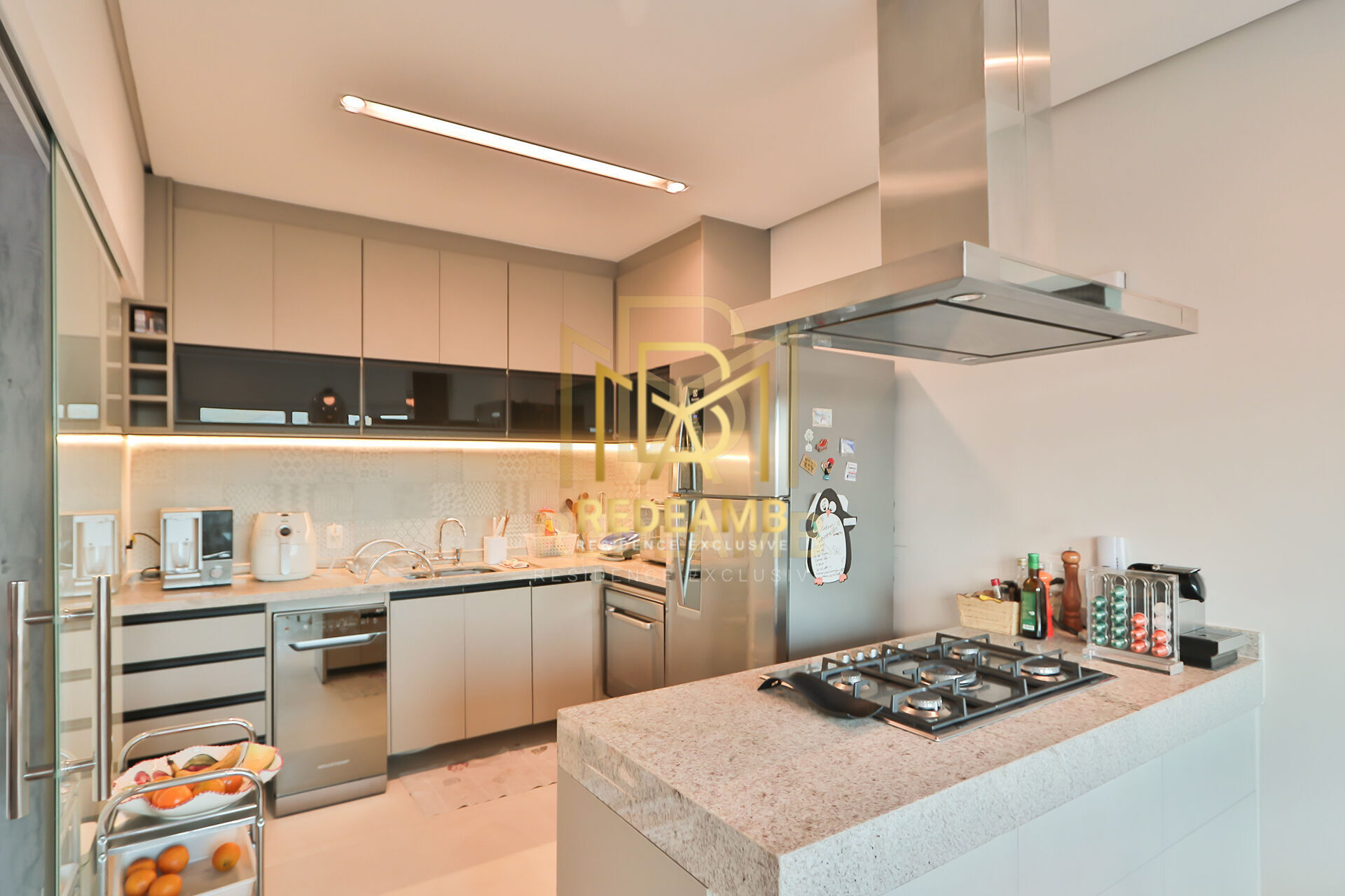 Apartamento a Venda e Locação Mobiliado de 138m com 3 Suítes no Edificio One no Gramercy Park Barueri/SP