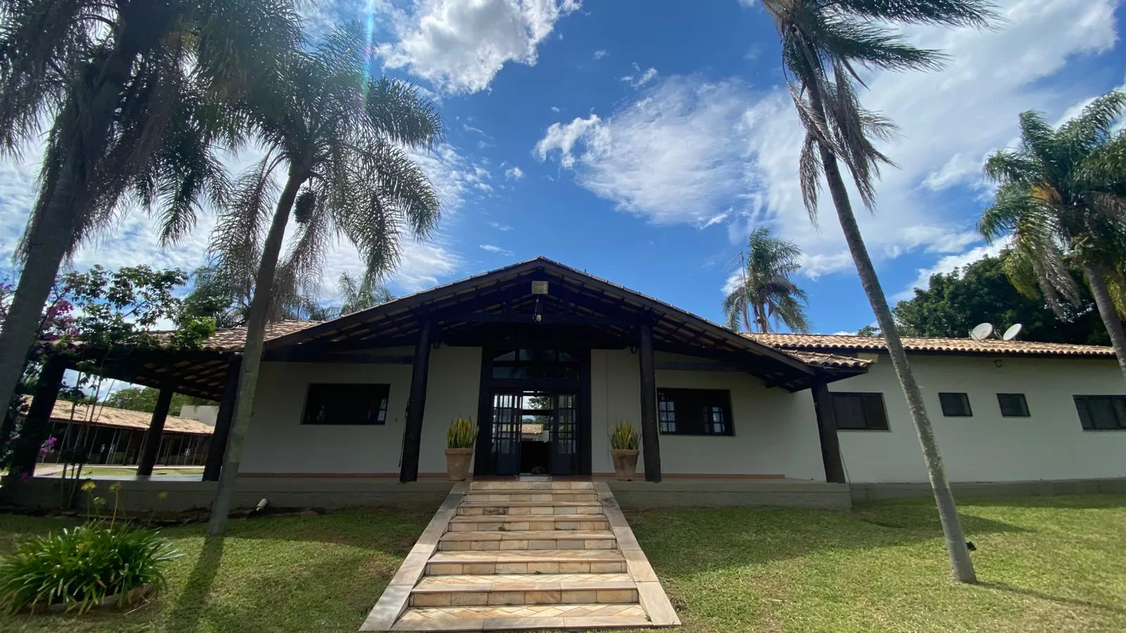 Chácara com 15 dormitórios para alugar, 607600 m² por R$ 22.500/mês - Alpes das Águas - São Pedro/SP