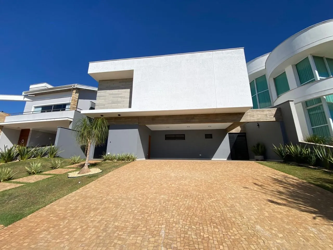 Sobrado com 3 dormitórios à venda, 266 m² por R$ 1.620.000 - Loteamento Ipanema - Piracicaba/SP