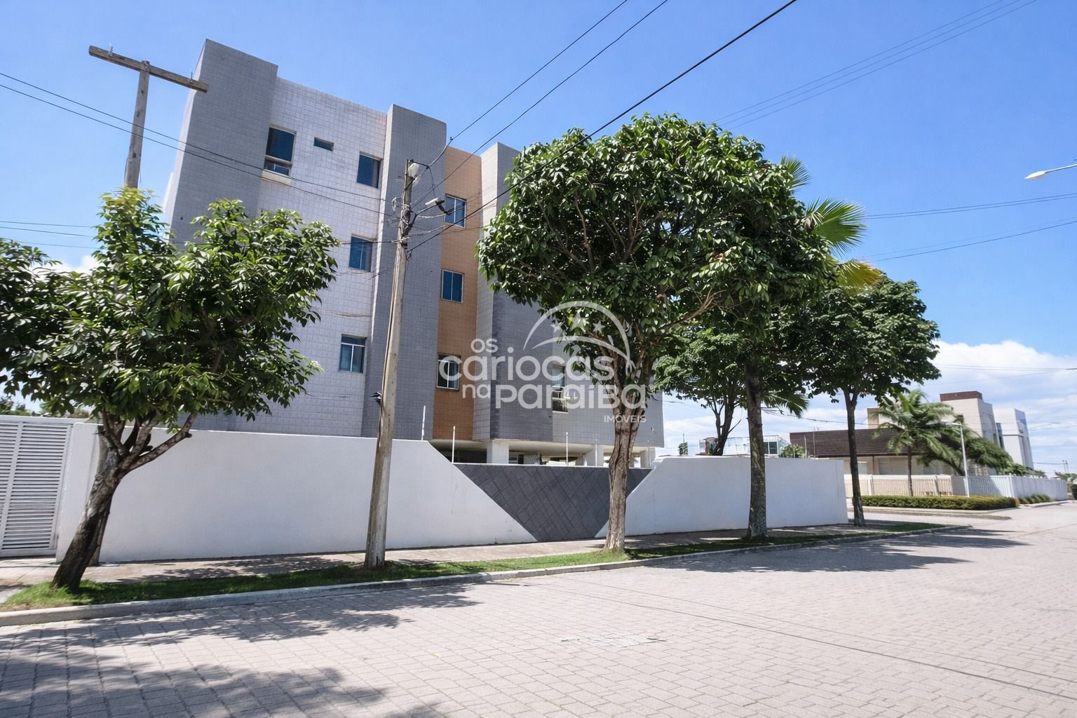 Apartamento de 3 quartos a poucos minutos da Praia do Poço | Excelente custo-benefício