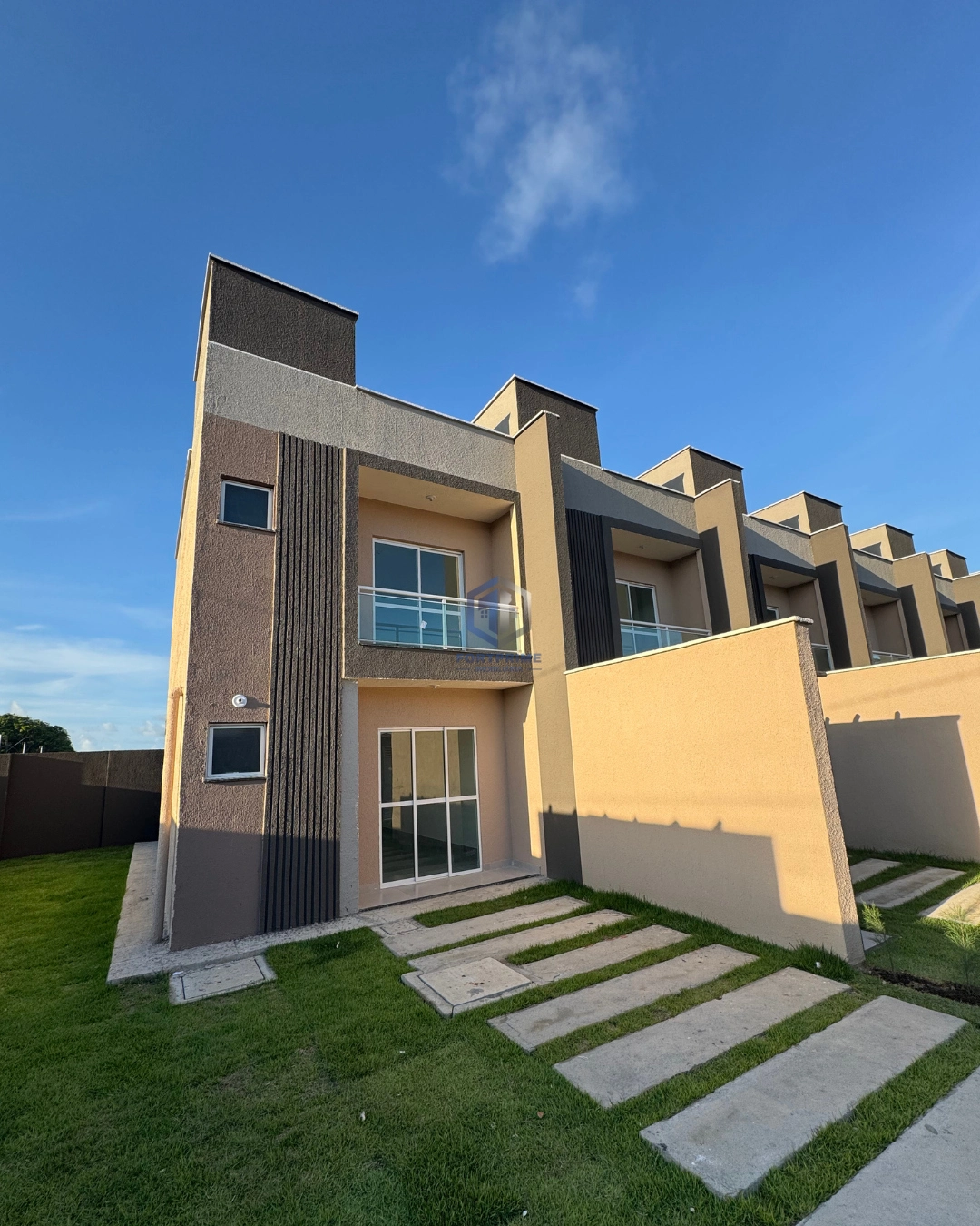 Azaleia | Casa Duplex solta | Jardim Icaraí