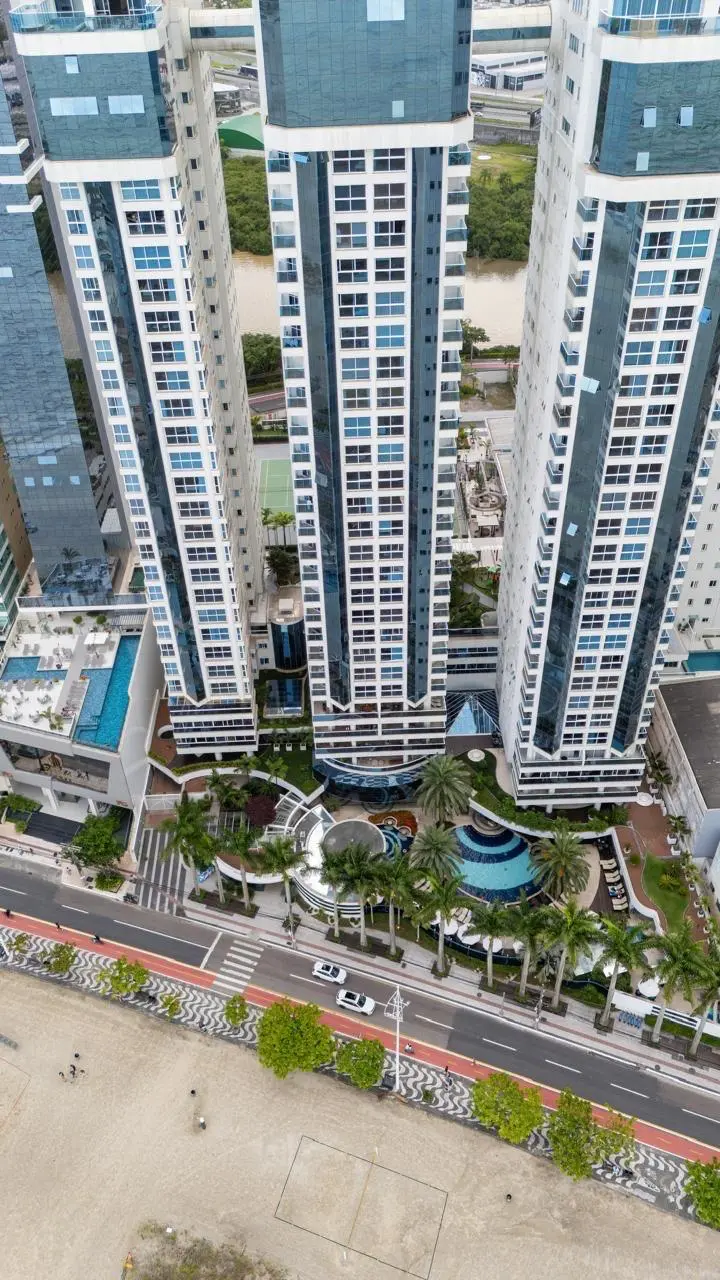  Apartamento Frente Mar - Balneário Camboriú