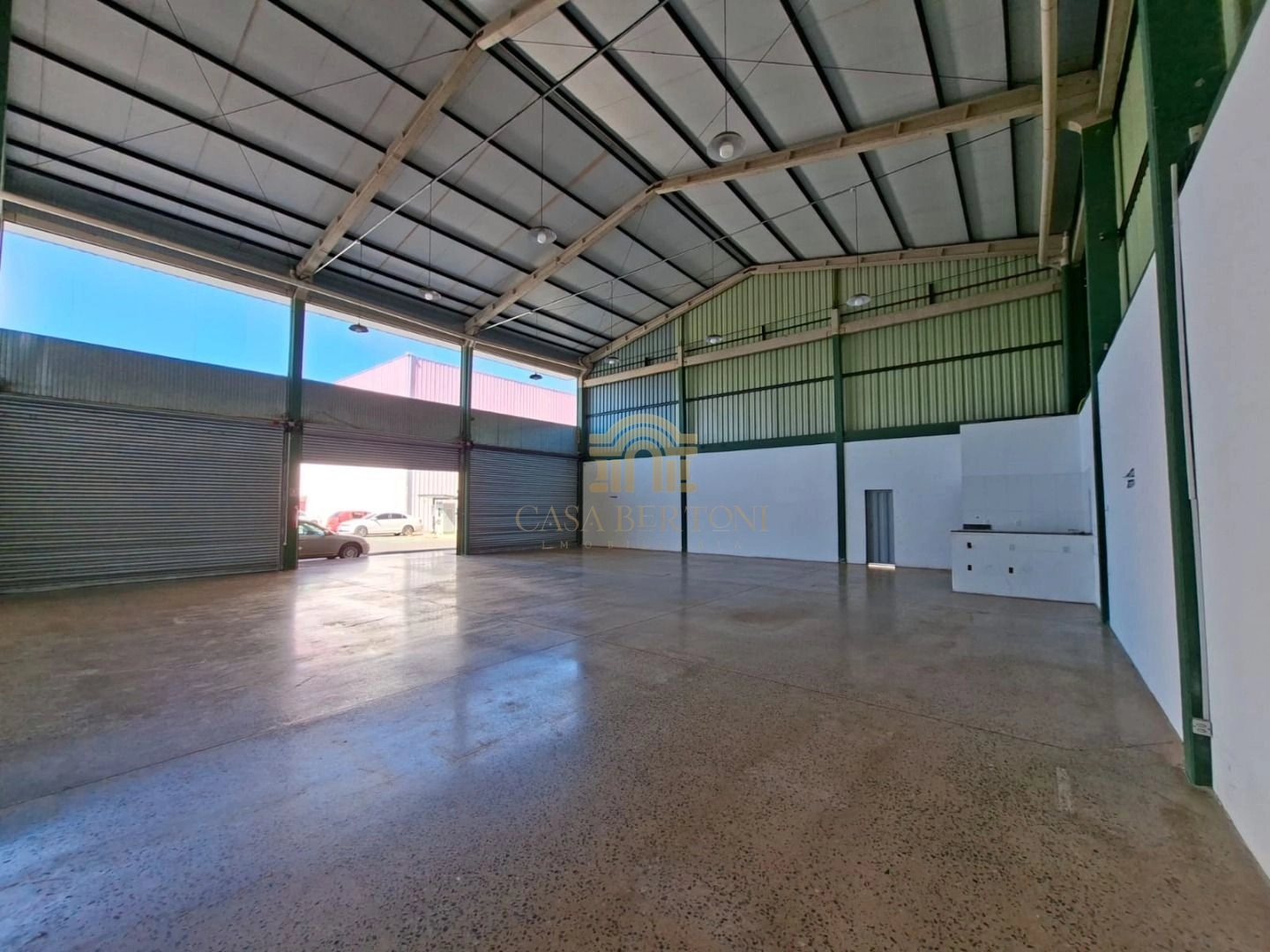 LOJA COMERCIAL RUA 4A DIA A DIA 321M² LOCAÇÃO ESPAÇO COMERCIAL ALTO FLUXO EXCELENTE LOCALIZAÇÃO