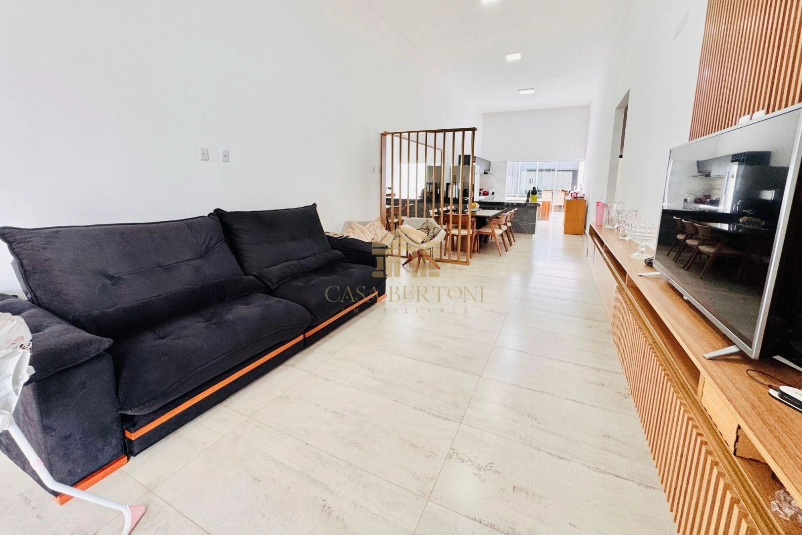CASA MODERNA ARNIQUEIRA 3 QUARTOS MARCENARIA COMPLETA SPA ÁREA GOURMET CONDOMÍNIO NÃO FINANCIA