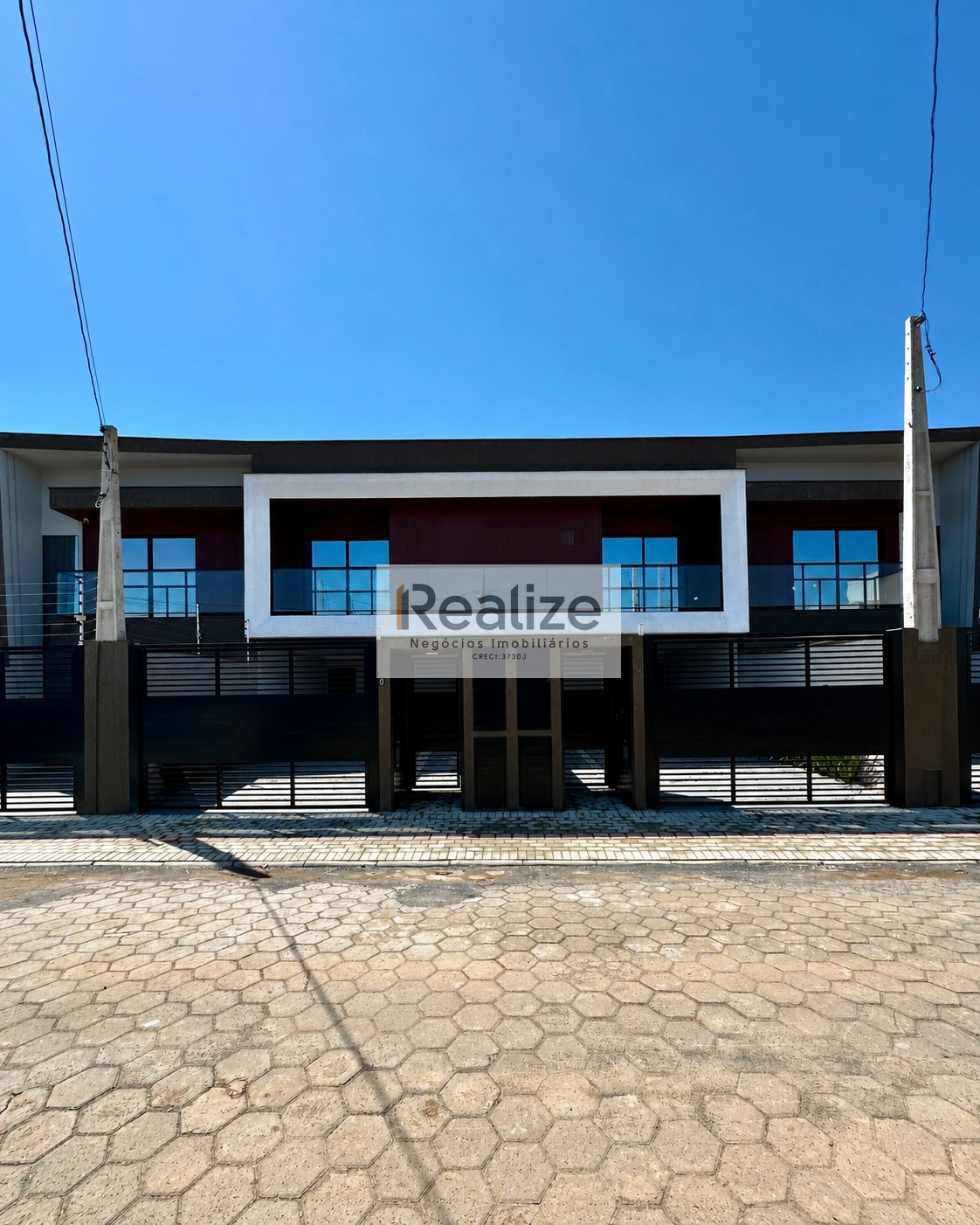 Sobrado 3 Quartos em Itajubá – Barra Velha/SC | 150m² | Piscina | 350 Metros da Praia