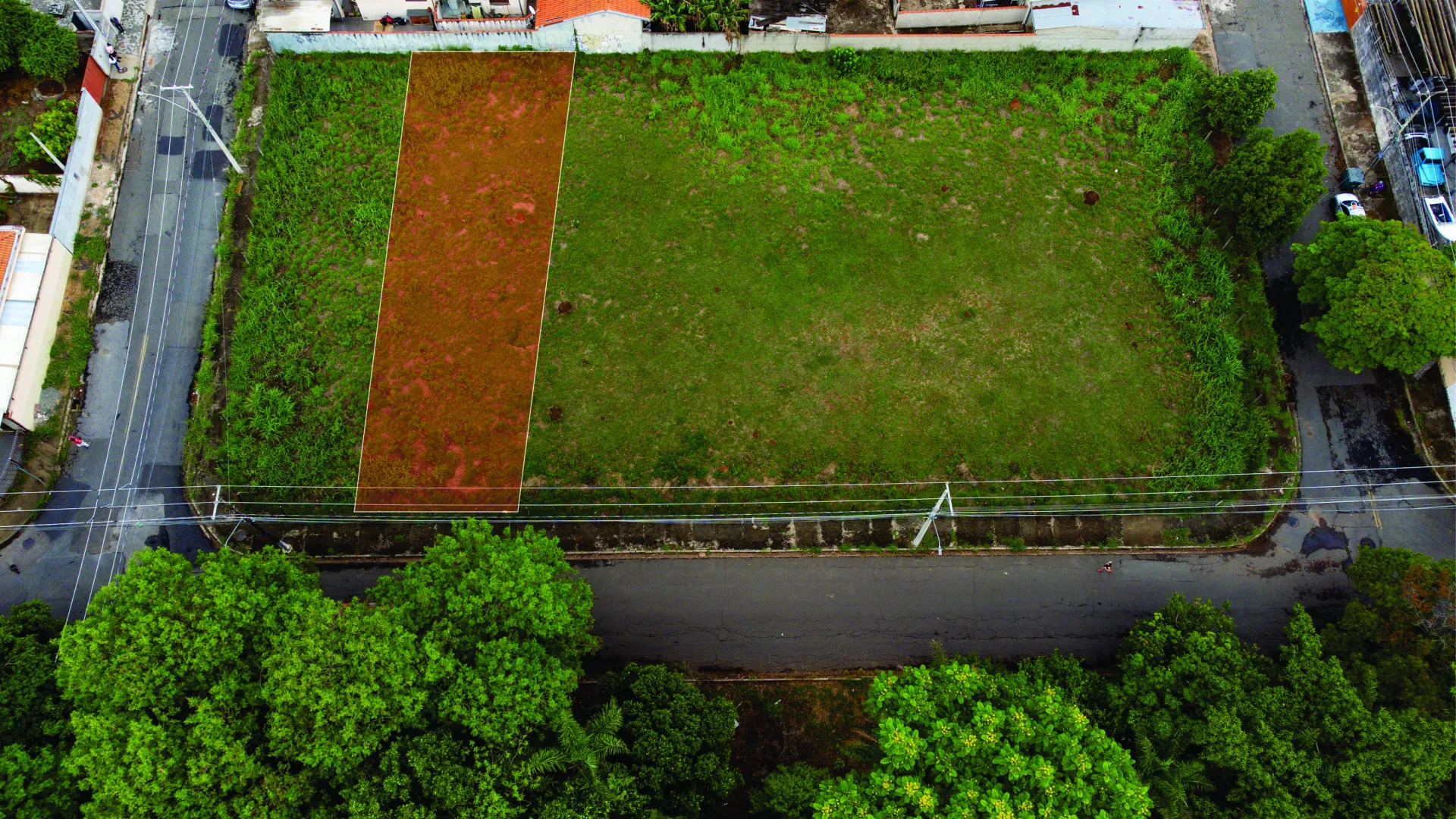 Terreno de 360m² à venda na Vila Santa Isabel, próximo à UNICAMP e com potencial de valorização em Campinas