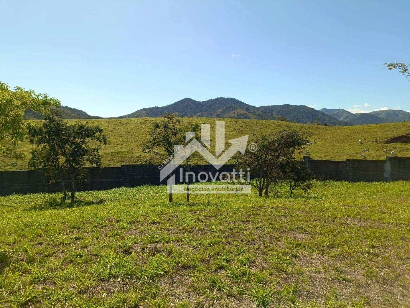 Terreno à venda, 380 m² por R$ 110.000,00 - Ubatiba - Maricá/RJ
