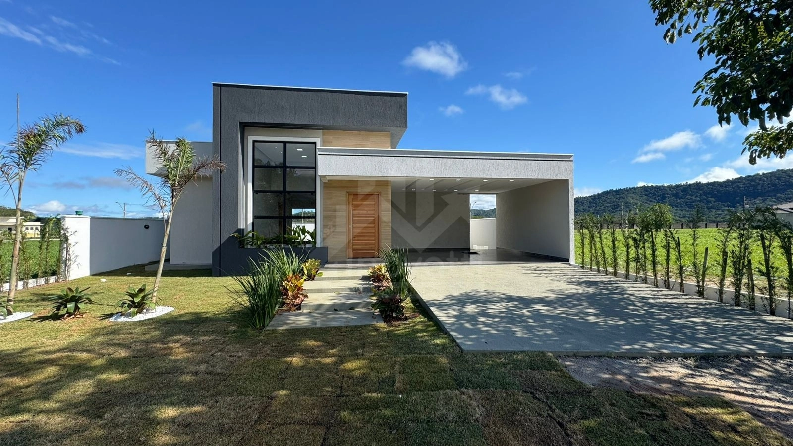Casa com 3 dormitórios à venda, 152 m² por R$ 840.000,00 - Ubatiba - Maricá/RJ