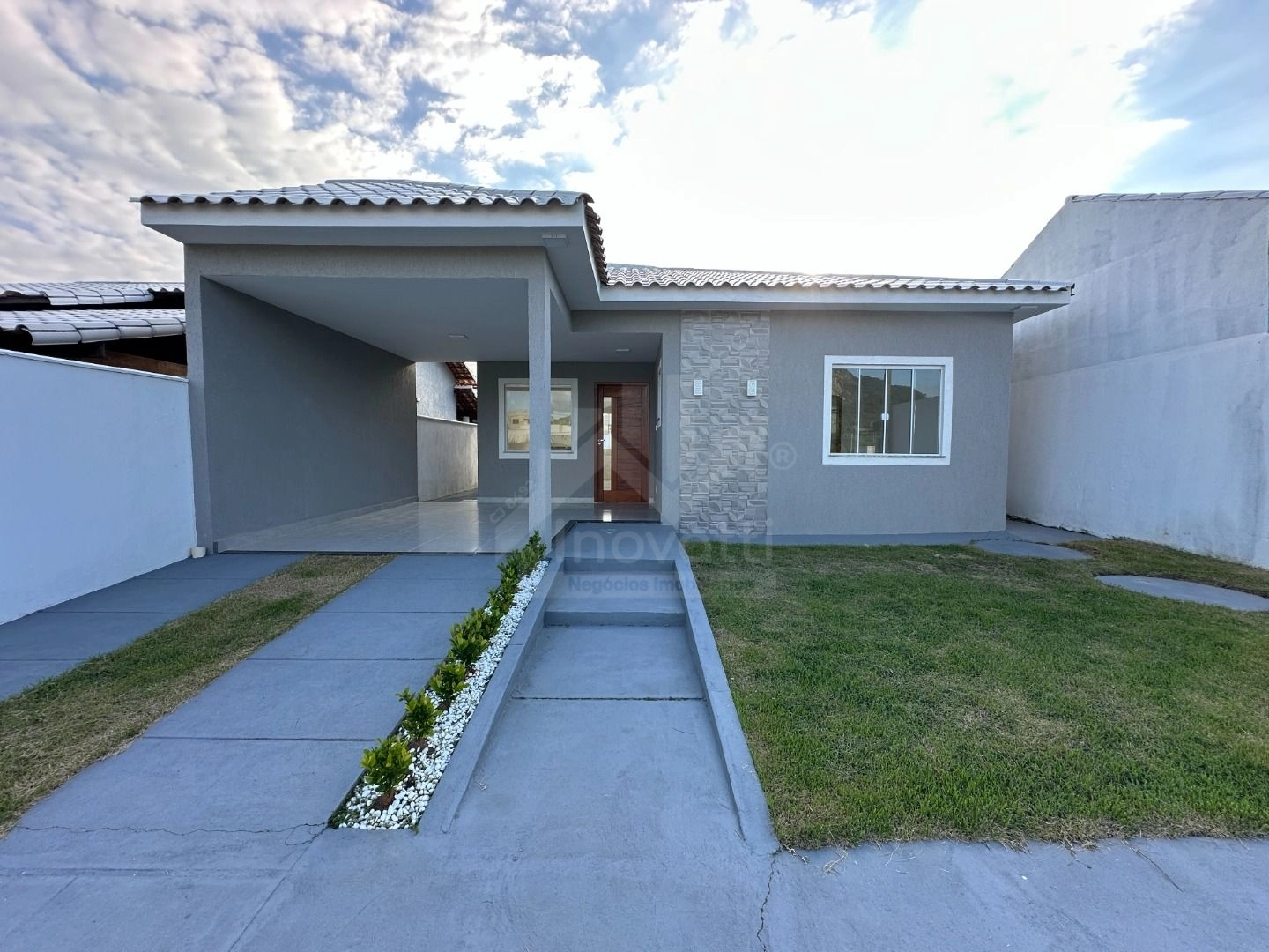 Casa com 2 dormitórios à venda, 79 m² por R$ 430.000,00 - Ubatiba - Maricá/RJ