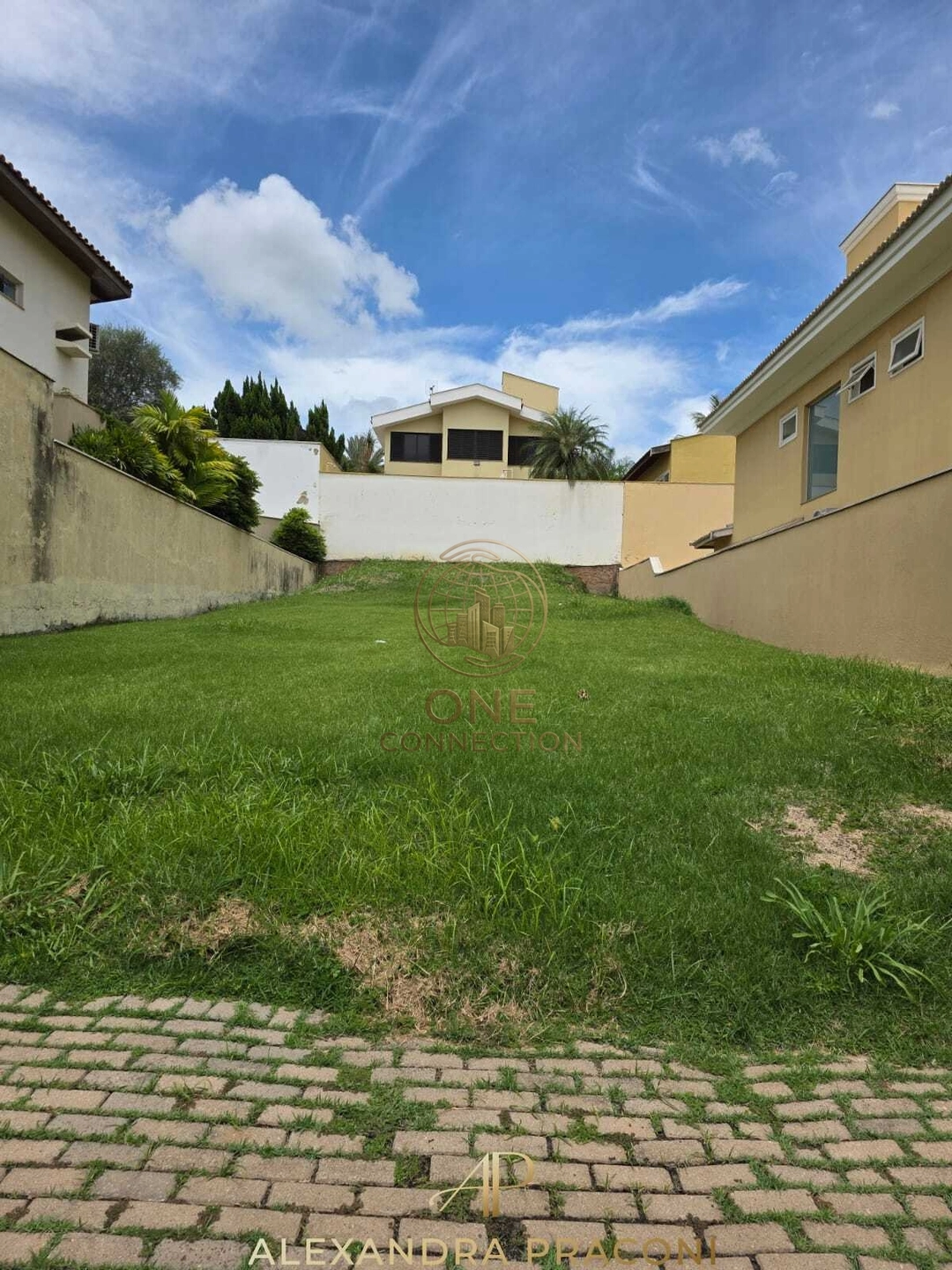Terreno a venda no condomínio Terras de Piracicaba, plano e com 360m²
