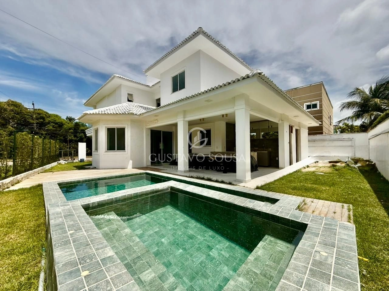 Casa com 5 dormitórios para alugar, 380 m² por R$ 35.000/mês - Alphaville Fortaleza