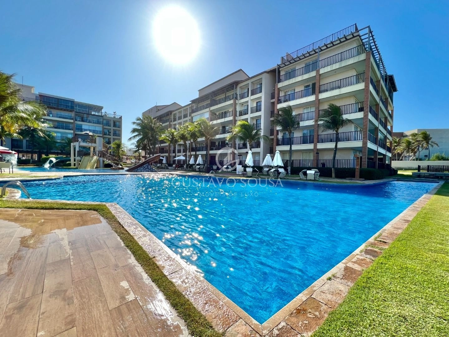 Apartamento com 3 dormitórios à venda, 107 m² por R$ 1.025.000,00 - Porto das Dunas - Aquiraz/CE
