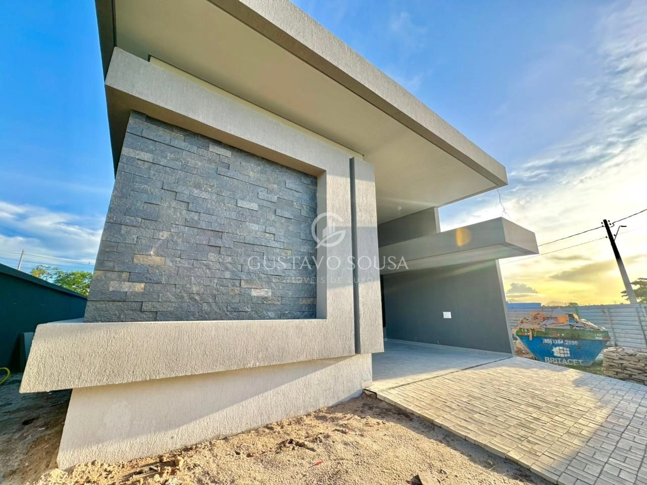 Casa com 3 dormitórios à venda, 180 m² por R$ 1.350.000 - Centro - Eusébio/CE