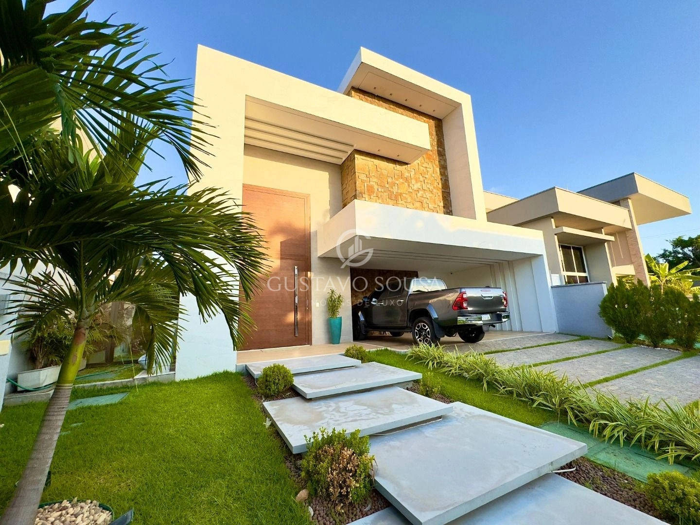 Casa com 4 dormitórios à venda, 364 m² por R$ 3.240.000,00 - Jardins Ibiza - Eusébio/CE