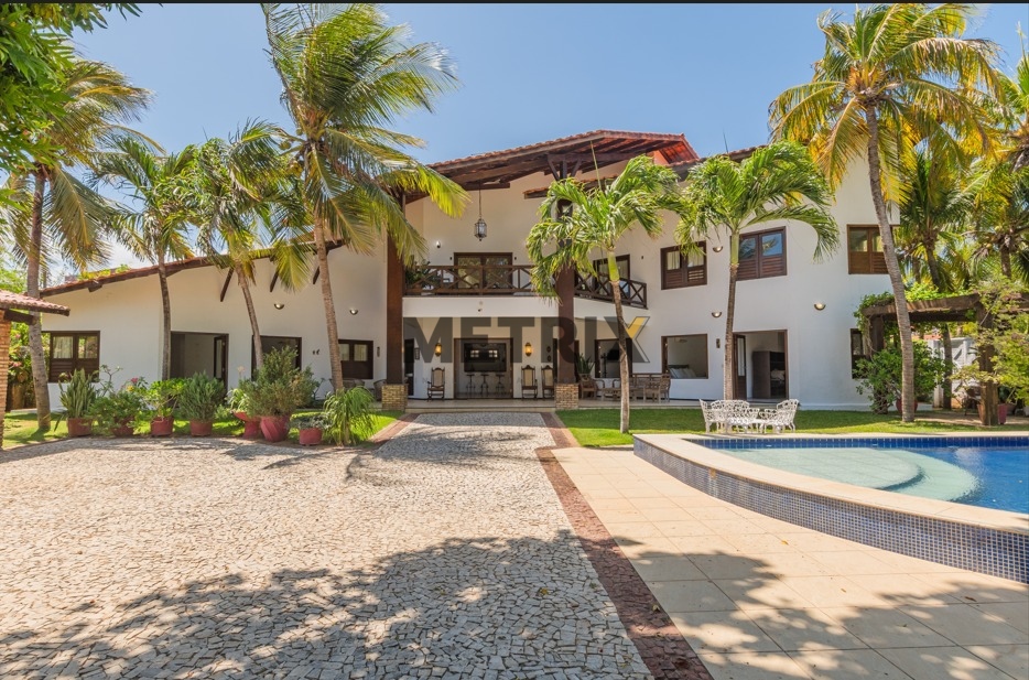 Casa de Praia Duplex à venda na Praia da Tabuba, 1.800 m², 6 suítes, super área de lazer por R$ 2.700.000,00