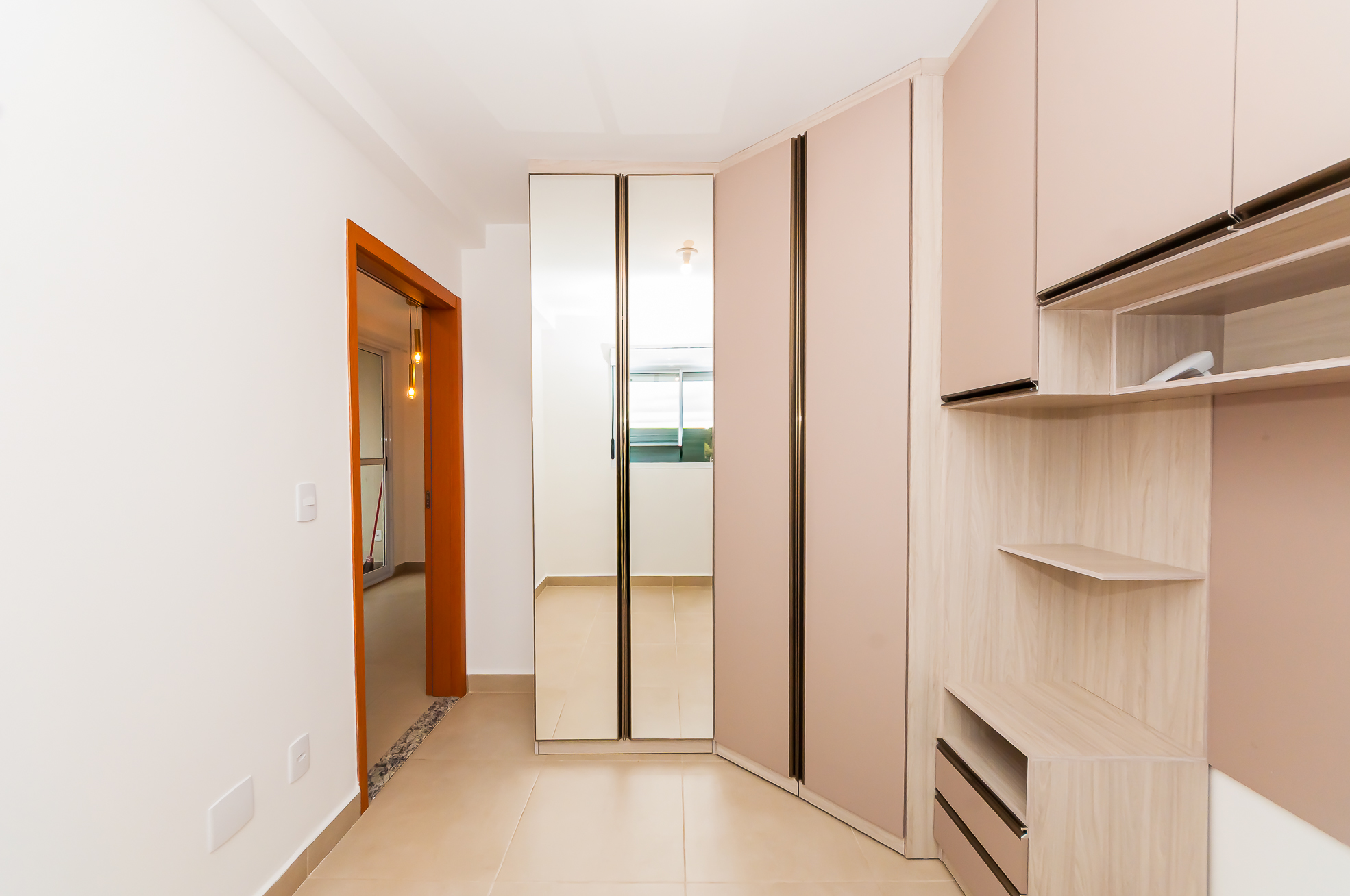 Apartamento à venda em Bacacheri, Curitiba — Fava Imóveis