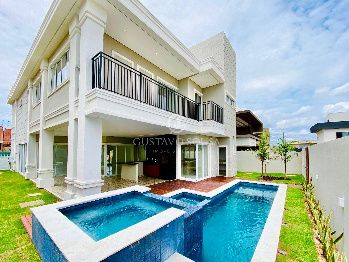 Casa com 5 dormitórios à venda, 381 m² por R$ 4.998.000,00 - Cidade Alpha - Eusébio/CE