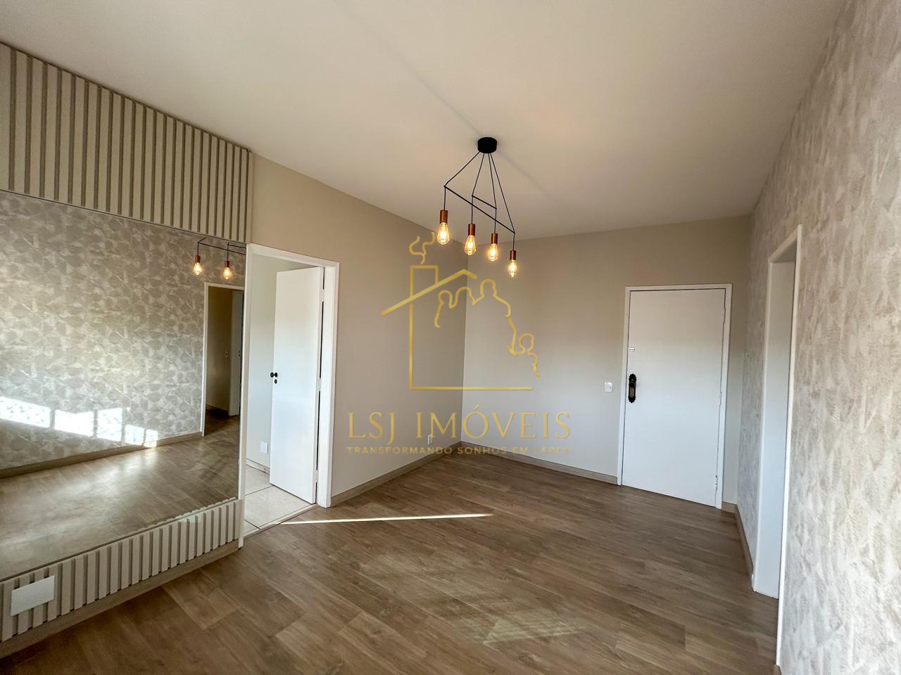 APARTAMENTO 3 QUARTOS, SUÍTE E 1 VAGA GARAGEM - CALAFATE 