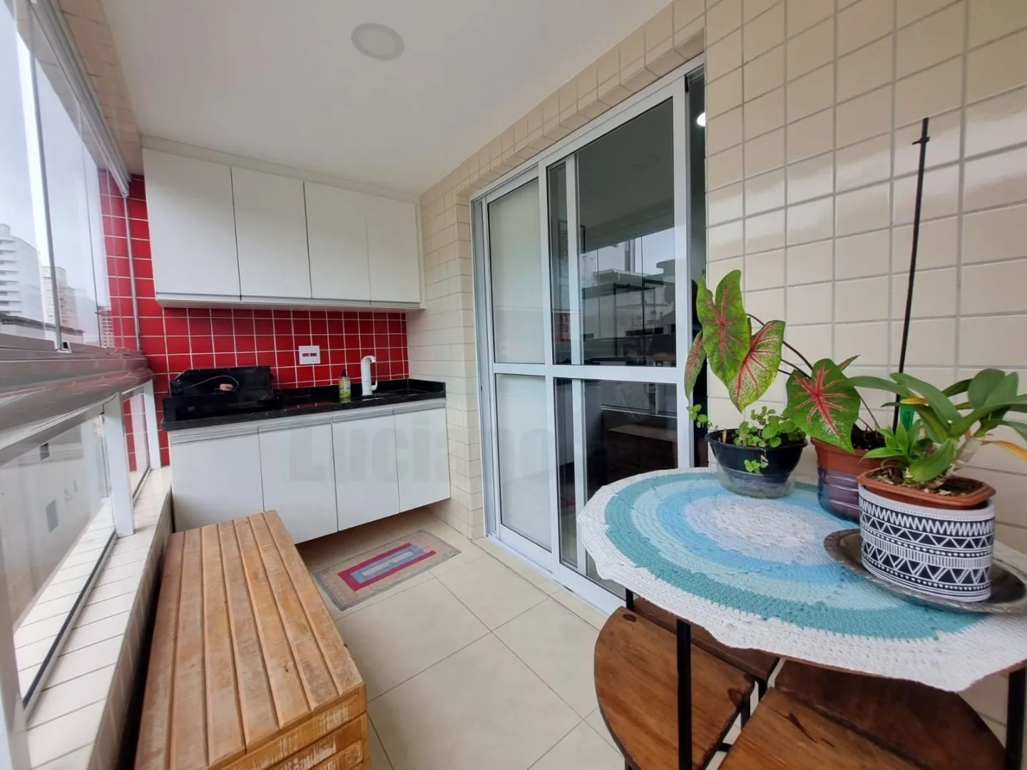 02 DORM - SUITE! OPORTUNIDADE!! PORTEIRA FECHADA!